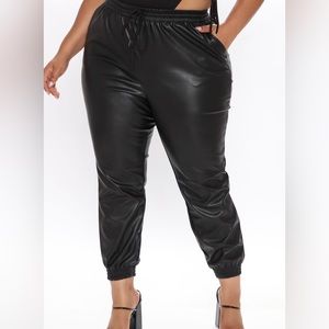 Fashion Nova - Everybody Looking Faux Leather Joggers - Black